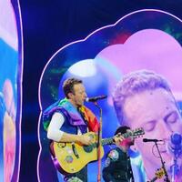 netizen-malaysia-tolak-coldplay-karena-dianggap-dukung-lgbt-konser-terancam-batal