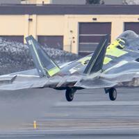 satu-unit-f-22-raptor-kembali-bertugas-setelah-mengalami-kecelakaan-5-tahun-lalu
