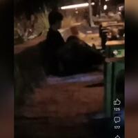 heboh-video-tak-senonoh-muda-mudi-di-angkringan-mojokerto-polisi-buru-pelaku