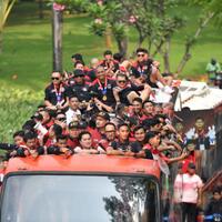bikin-macet-kenapa-arak-arakan-timnas-indonesia-tak-digelar-minggu-saja