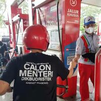 jadi-tren-kaoscalon-menteri-kabinet-prabowo-dipakai-milenial-dan-gen-z-jalan-jalan