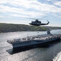 kapal-induk-uss-gerald-r-ford-mengunjungi-norwegia-pada-pelayaran-pertamanya