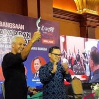 sandingkan-ganjar-dengan-prabu-siliwangi-bima-arya-dahsyat-luar-biasa