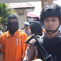 ayah-di-kalsel-ditusuk-pemerkosa-putrinya-26-kali-hingga-tewas