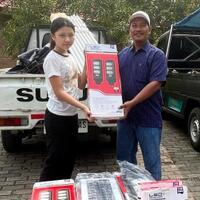 siswi-ini-rela-gunakan-tabungan-untuk-menerangi-2-desa-di-karawang