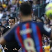 xavi-soroti-aksi-mourinho-di-parkiran-kita-harus-jadi-teladan-setuju-gansist