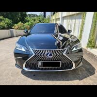 fs-lexus-es300h-ultra-luxury-atpm-nik-2018-pakai-2019-low-km3rb-full-ori-tgn1-plat-b