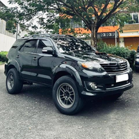 toyota-fortuner-vnt-black-on-black-2014