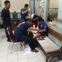 cincin-nyangkut-di-kemaluan-pria-ini-damkar-pun-datang-menyelamatkan