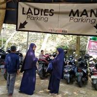 parkiran-laki-laki-dan-perempuan-dipisah-di-depok-salah-satu-hal-unik-di-2019