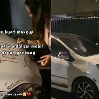 corat-coret-mobil-pakai-lipstik-gegara-parkir-sembarang-pemiliknya-bakal-sadar