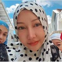 sholat-idul-adha-di-shaf-wanita-lucinta-luna-dihujat-netizen-harusnya-di-mana