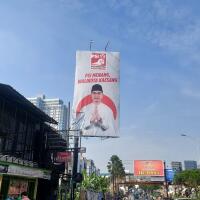 psi-protes-pencopotan-spanduk-kaesang-di-margonda-yang-hilang-spanduk-kaesang-saja