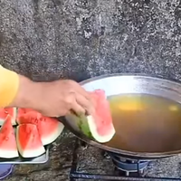 viral-makanan-semangka-goreng-amankah-untuk-kesehatan