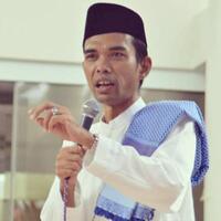 sindir-kurban-dewi-perssik-uas-sebut-rasullah-kurban-63-unta-kalau-artis-tahu-pucat