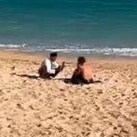 modus-bejat-kakek-kakek-mesum-yang-rekam-payudara-bule-wanita-di-pantai-kuta