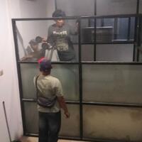 bongkar-pasang-partisi-kaca-dan-standarisasi-sewa