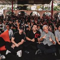 ciptakan-lagu-hitam-putih-garis-garis-untuk-ganjar-anang-hanya-butuh-5-menit