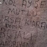 parah-ada-vandalisme-bertuliskan--depok--di-gua-hira-diduga-ulah-orang-indonesia