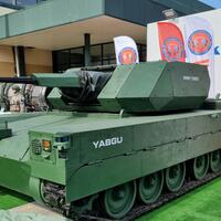 idef-2023-anzatsan-dari-turki-memperkenalkan-yabgu-robot-tempur-dengan-berat-18-ton
