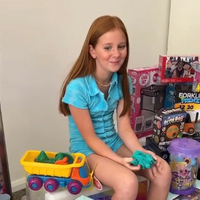 bayi-nepotisme-berkat-ibundanya-bocah-12-tahun-ini-berpenghasilan-2-miliar-per-bulan