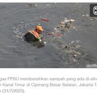 aksi-ppsu-nyebur-bersihkan-aliran-bkt