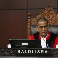 dpr-serahkan-keputusan-batas-usia-cawapres-ke-mk