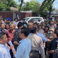 eksekusi-rumah-di-lahan-pt-kai-di-medan-ricuh-warga-protes-dibayar-rp-15-juta