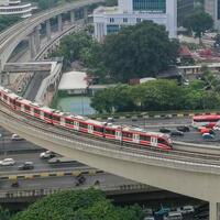 jembatan-lengkung-lrt-disebut-salah-desain-ini-kata-menhub