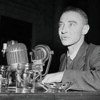 membuka-topeng-kebenaran-tentang-julius-robert-oppenheimer