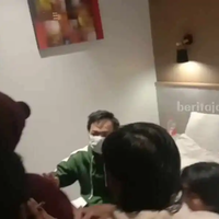 politisi-di-blitar-gerebek-istri-sah-ngamar-dengan-pria-lain