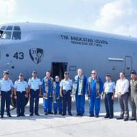 kado-hut-ri-ke-78-tni-au-menerima-pesawat-super-hercules-yang-ketiga