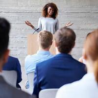 kunci-sukses-presentasi-anda-8-tips-public-speaking