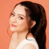 5-gaya-fashion-artis-indonesia-yang-panen-hujatan-netizen-no-5-paling-baru