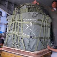 tni-au-uji-coba-darat-parachute-cargo-delivery-system-di-pesawat-cn-295
