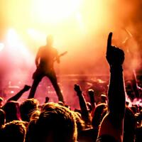 7-fakta-unik-tentang-pendengar-musik-metal-menurut-peneliti-mereka-lebih-berbahagia