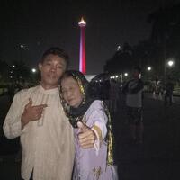 kisah-cinta-beda-usia-55-tahun-selamet-nenek-rohaya-kini-dipisahkan-maut