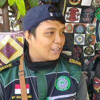 ogah-pakai-helm-penumpang-diturunkan-pengemudi-ojol-di-quotflyoverquot-klender
