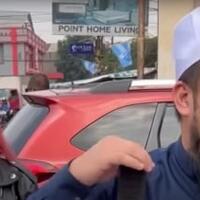 mondy-tatto-ngaku-dilecehkan-ustaz-ebit-lew-dia-mau-cium-aku-di-mobil