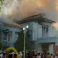 ini-penyebab-massa-rusak-dan-bakar-kantor-bupati-pohuwato