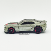 2013-hot-wheels-chevy-camaro-special-edition-hw-workshop-hw-garage-202-250-unpainted