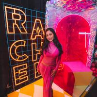 7-potret-keseruan-pesta-bikini-rachel-vennya-dalam-rangka-ulang-tahun-ke-28