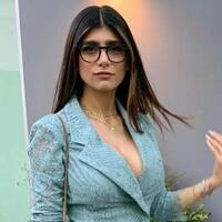 bela-hamas-dan-palestina-mia-khalifa-dipecat-playboy-adilkah