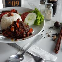 kisah-kenangan-dan-kreasi-masak-rendang-pakis-bersama-emak