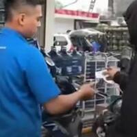 belanja-di-minimarket-bukannya-bayar-pria-ini-malah-nunjukin-kartu-ormas-biar-apa