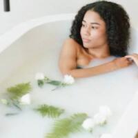 cuaca-panas-kamu-pilih-pakai-kipas-angin-atau-ac