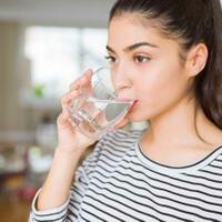 banyak-beraktivitas-di-rumah-atau-terkesan-hiperaktif-jangan-lupa-minum-air-putih