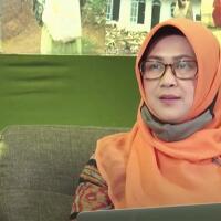 analisa-foto-gibran-saat-wisuda-insearch-uts-dokter-tifa-sertifikat-kursus