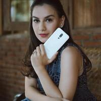 zaman-sekarang-gen-z-lebih-memilih-nonton-di-smartphone-atau-smart-tv