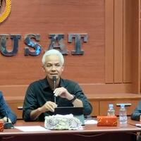 ganjar-sekarang-orang-mau-foto-dengan-saya-takut